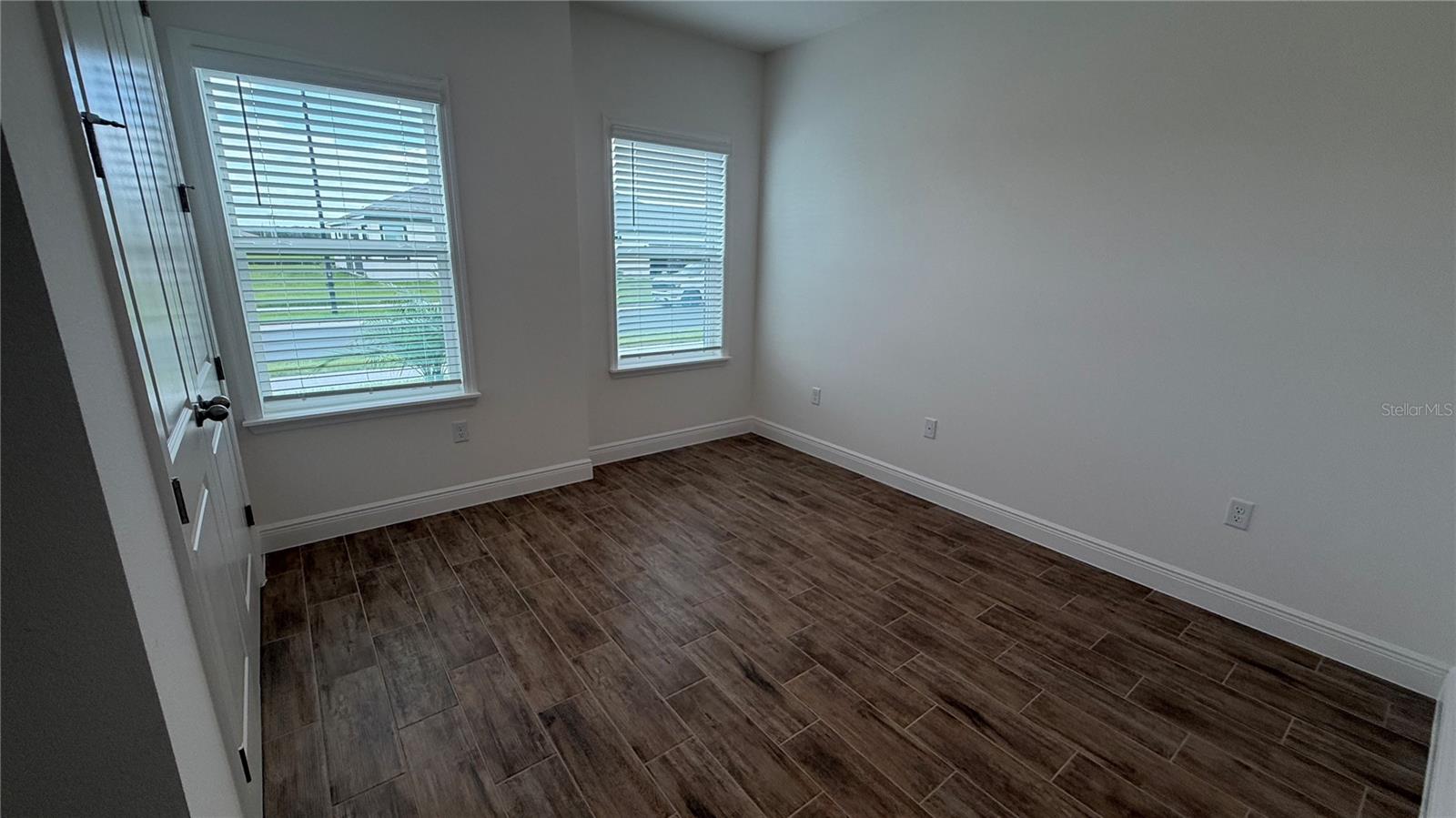 APPLEWOOD RESERVE - Residential