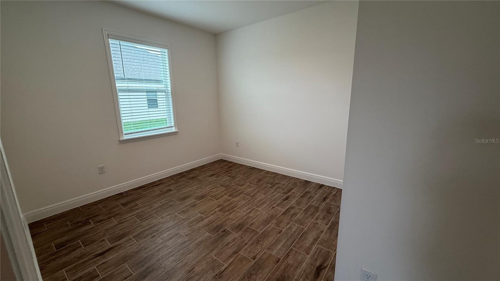 APPLEWOOD RESERVE - Residential