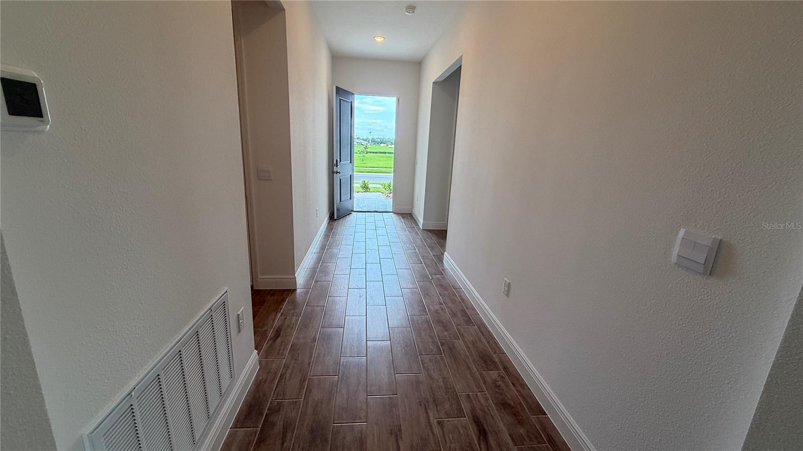 APPLEWOOD RESERVE - Residential