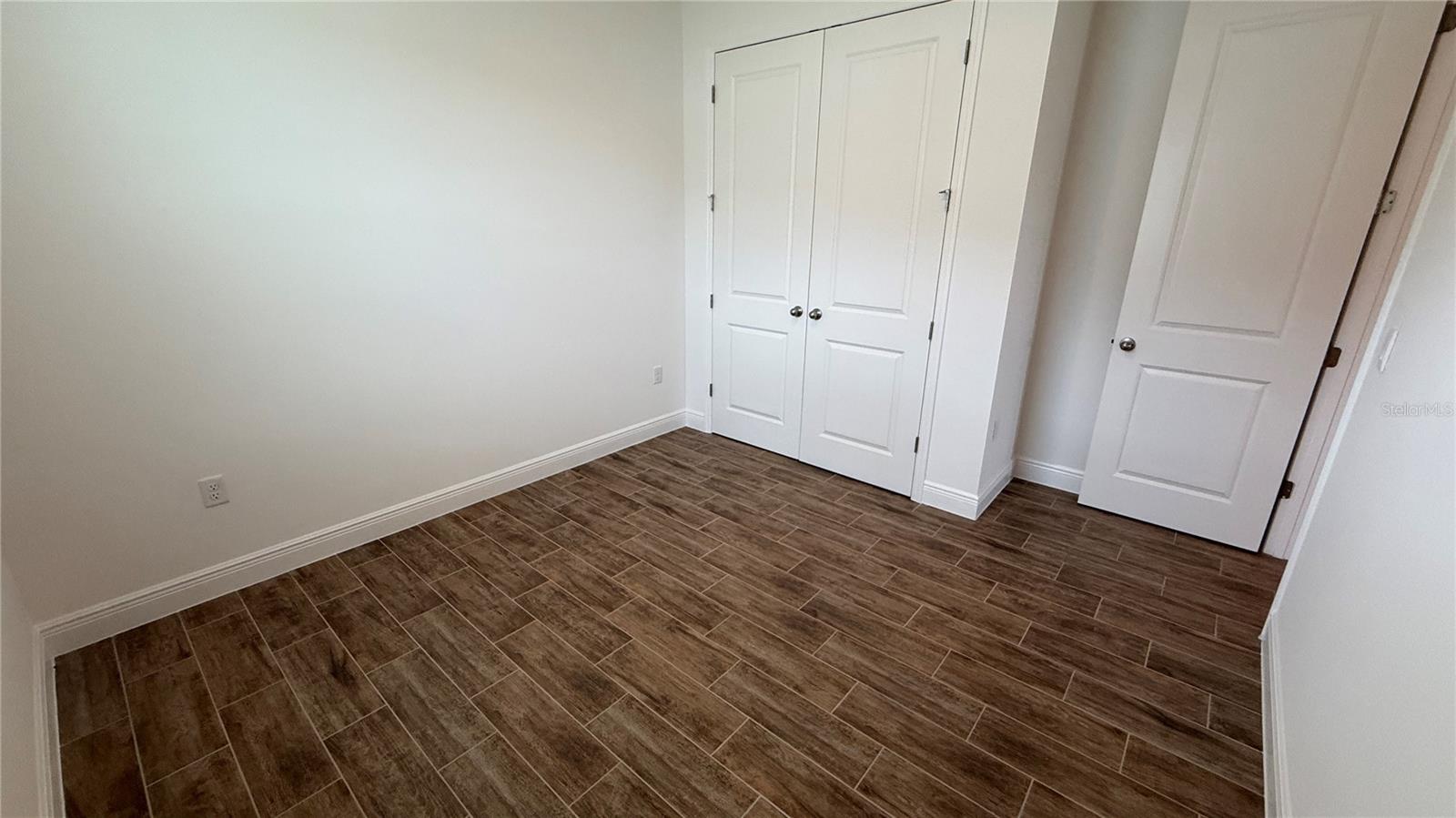 APPLEWOOD RESERVE - Residential