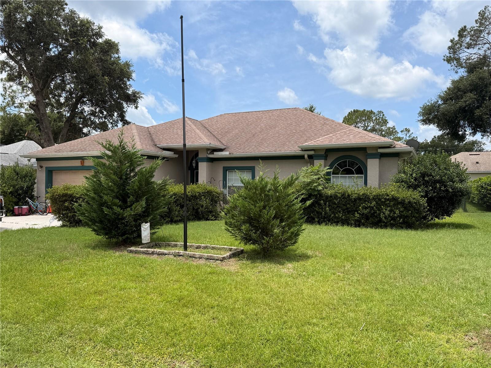 PINE LAKES - Residential