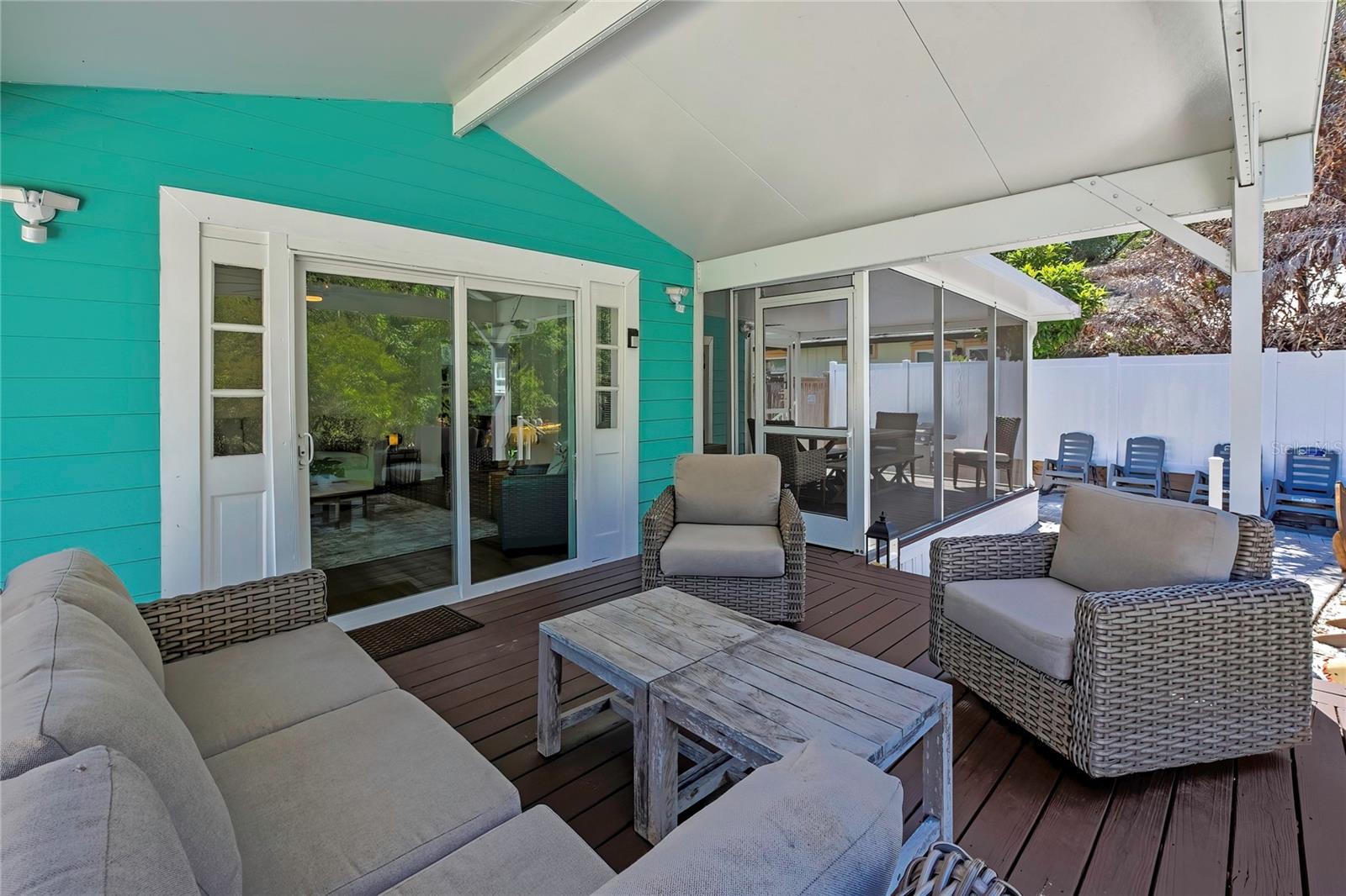 WEEKI WACHEE GARDENS - Residential