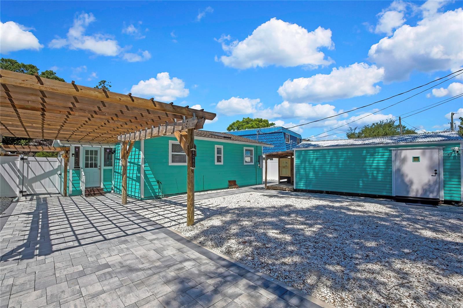 WEEKI WACHEE GARDENS - Residential