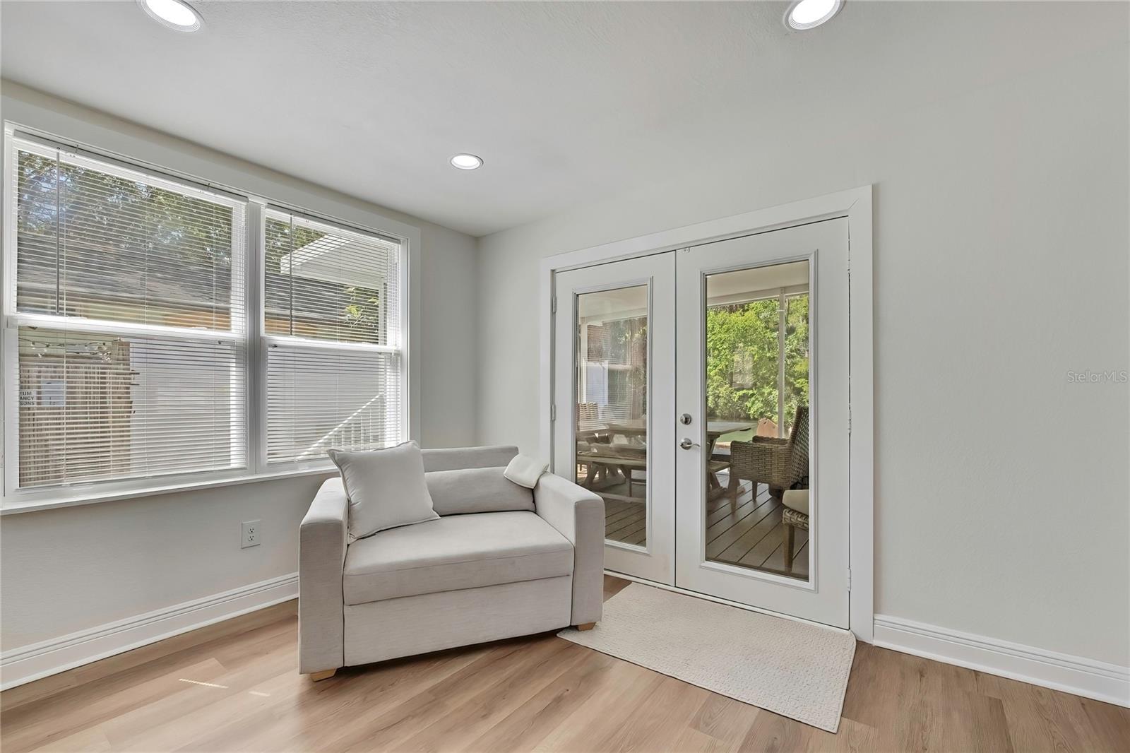 WEEKI WACHEE GARDENS - Residential