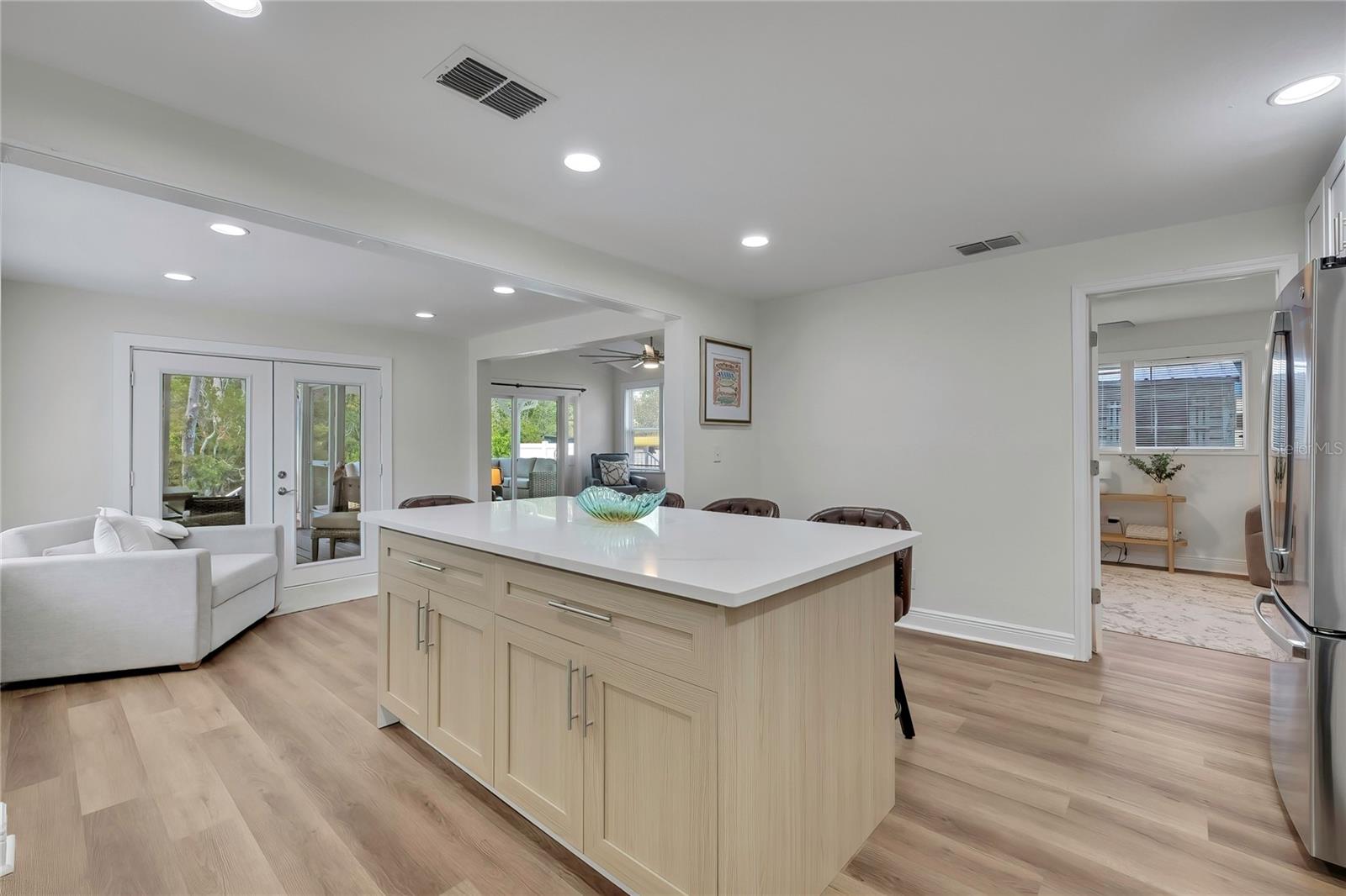 WEEKI WACHEE GARDENS - Residential