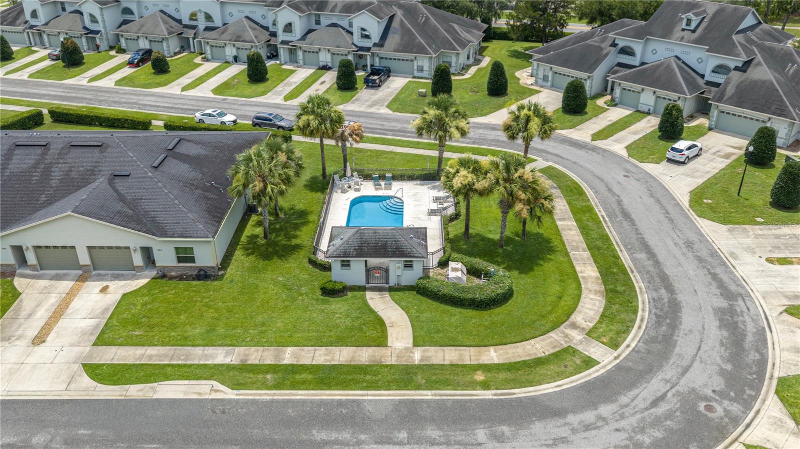 AVALON CONDOMINIUMS - Residential