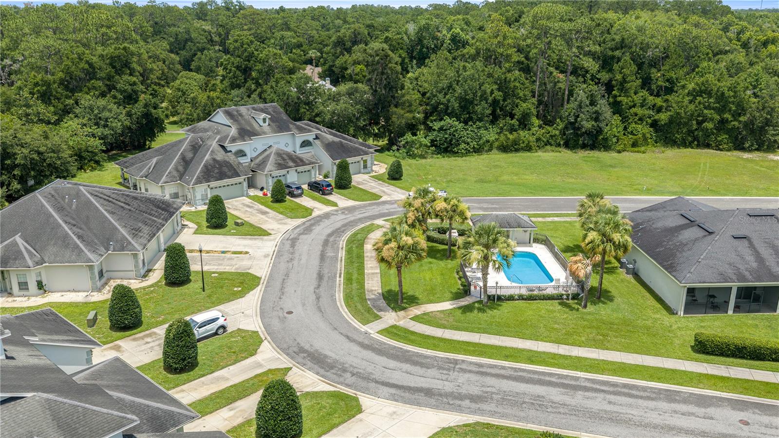 AVALON CONDOMINIUMS - Residential