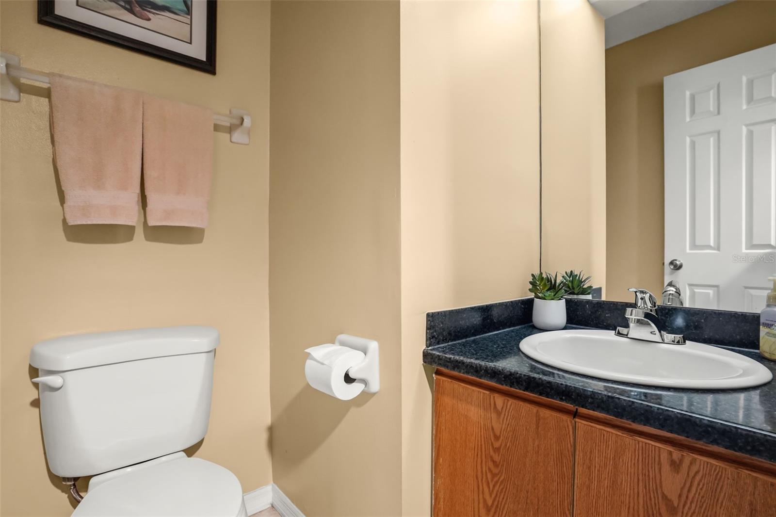 HIDDEN OAKS CONDO PH 09 - Residential