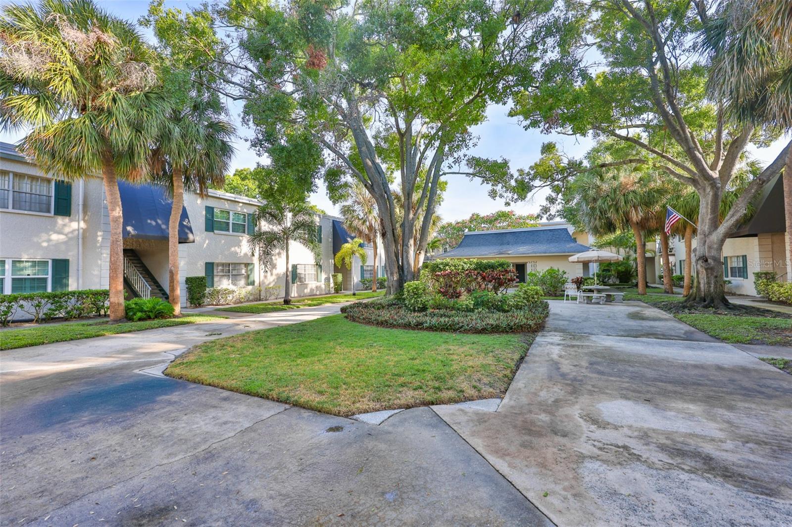 BRANDYCHASE A CONDO - Residential