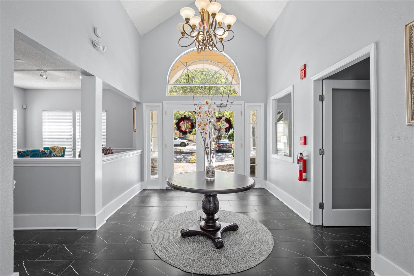 BENTLEY AT COBBS LANDING CONDO THE - Residential