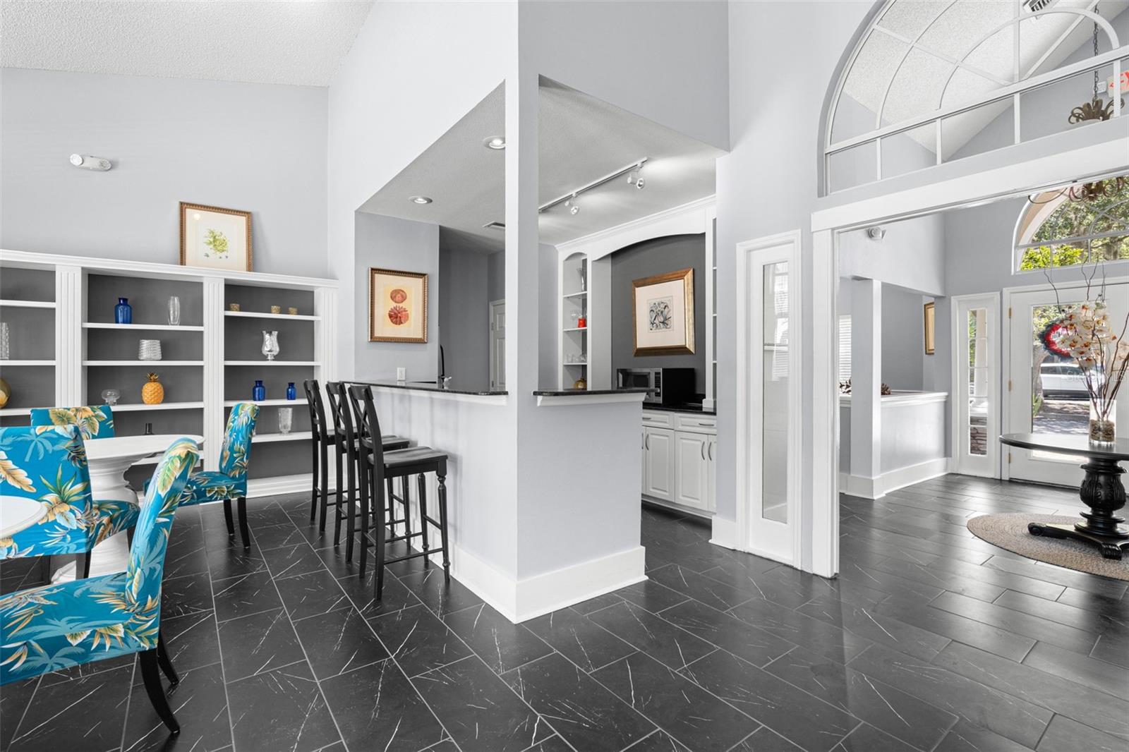 BENTLEY AT COBBS LANDING CONDO THE - Residential