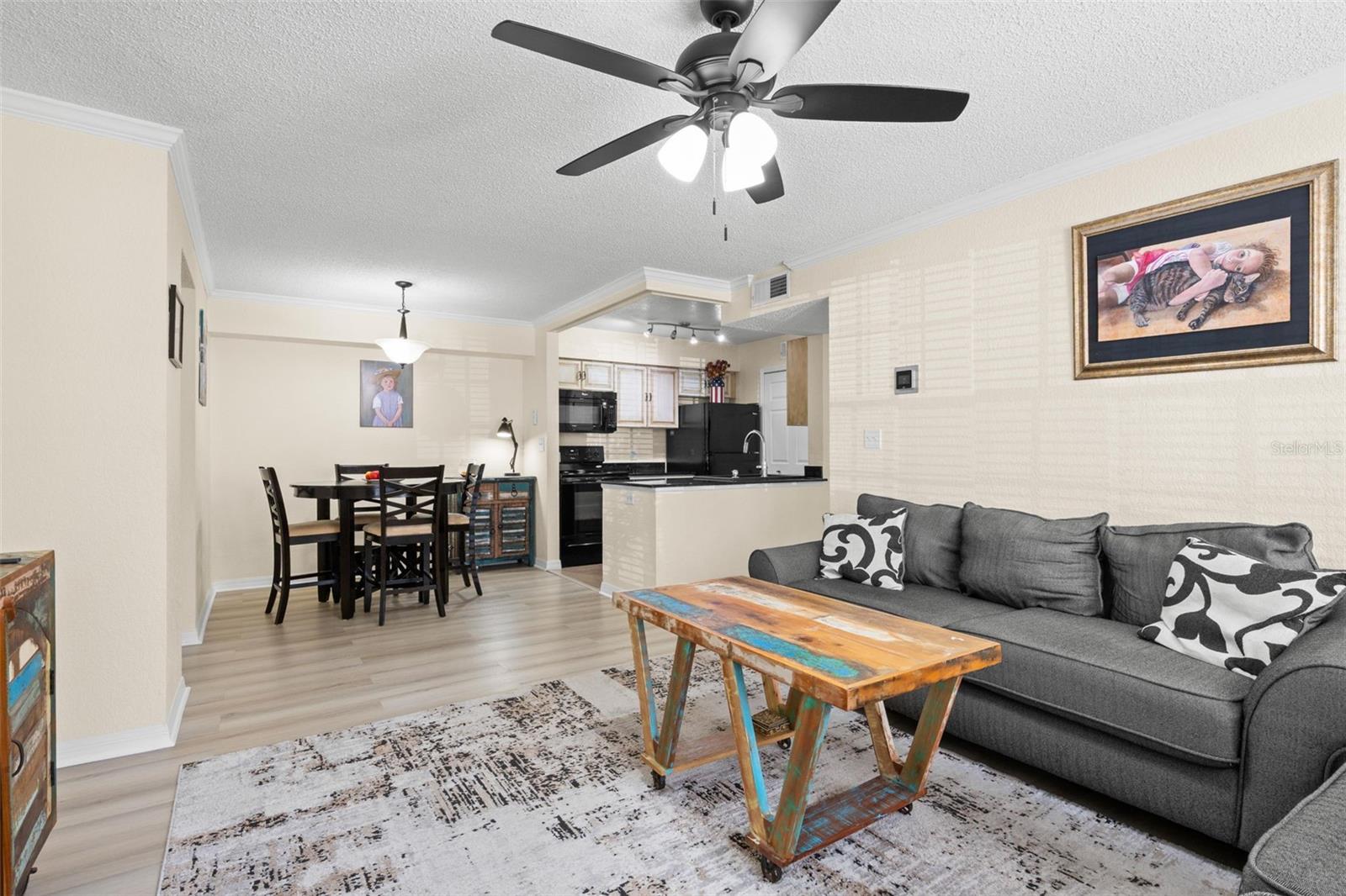 BENTLEY AT COBBS LANDING CONDO THE - Residential