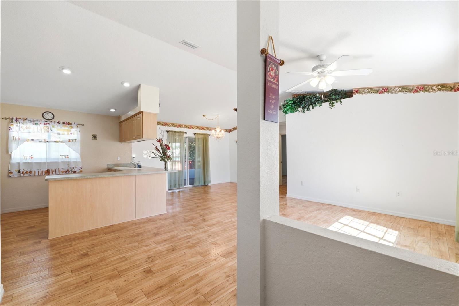 ROYAL HIGHLANDS - Residential