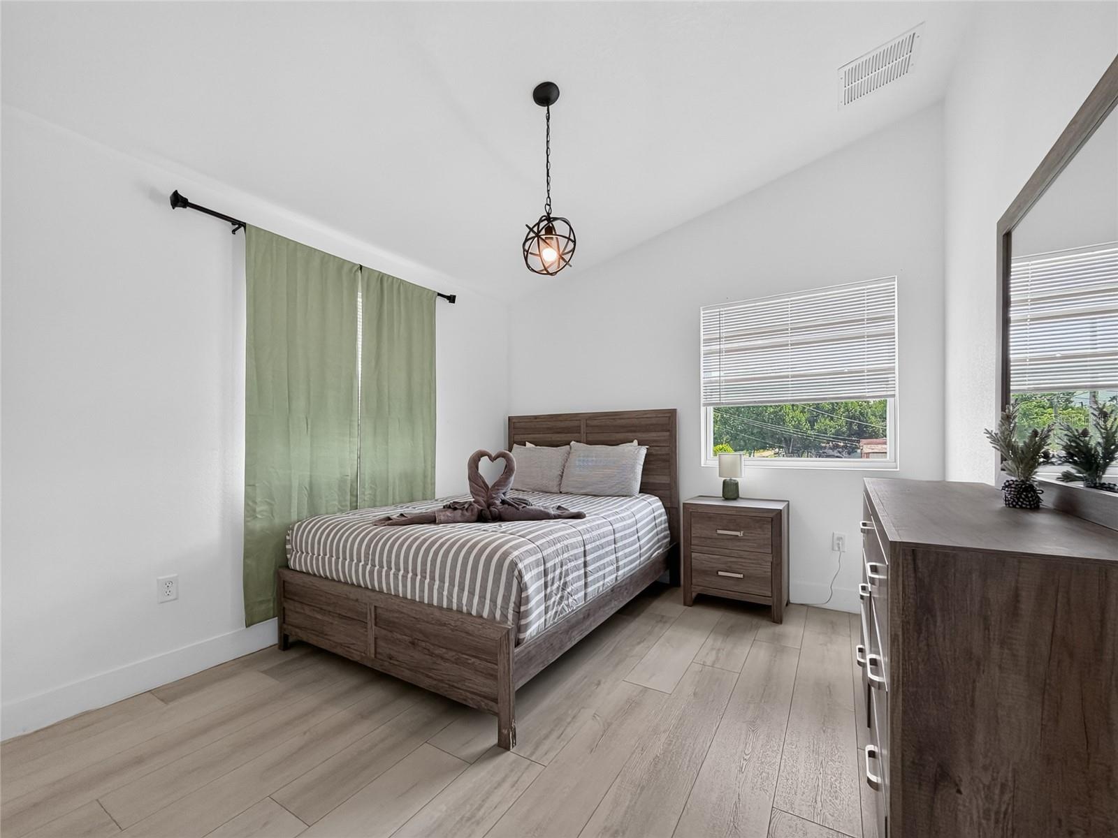 TAFT TOWN - Residential