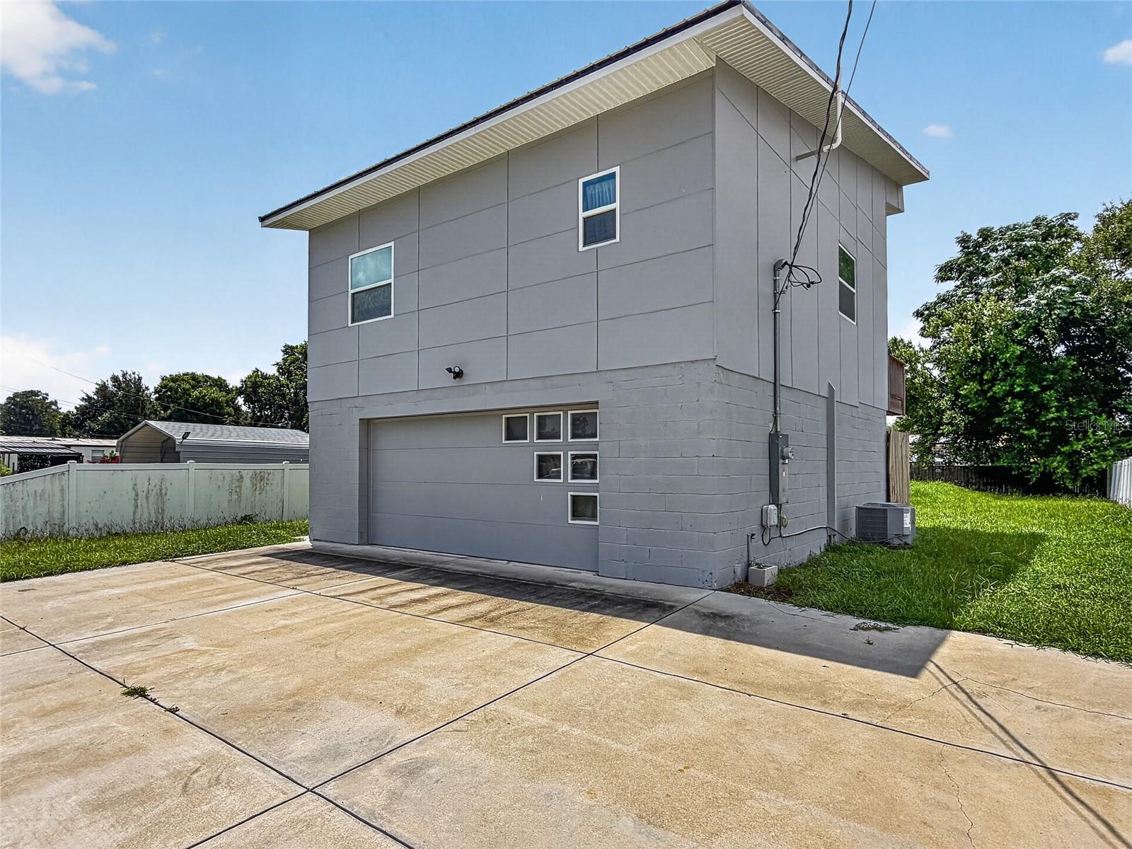 TAFT TOWN - Residential