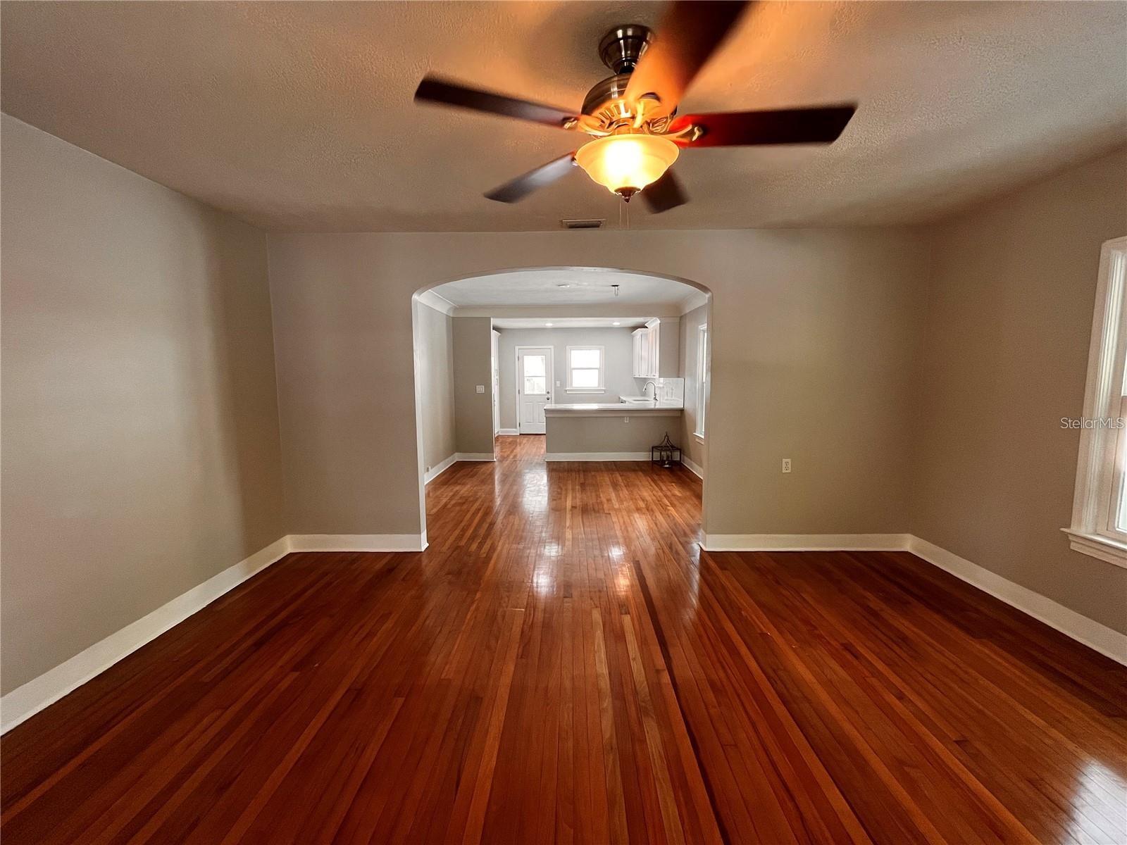 OLD KENTUCKY - Residential Lease