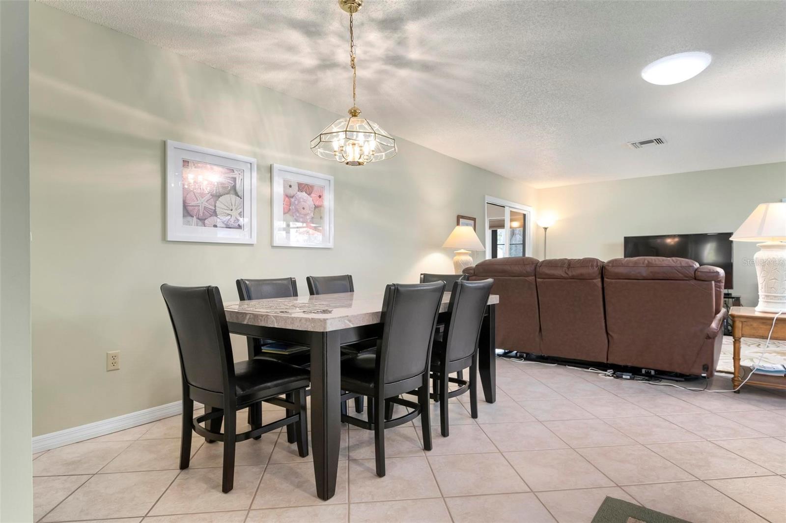 LAKESHORE VILLAGE SOUTH - Residential