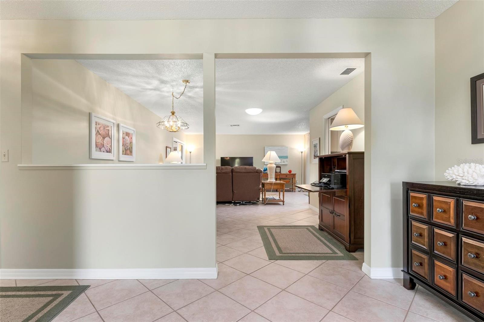 LAKESHORE VILLAGE SOUTH - Residential