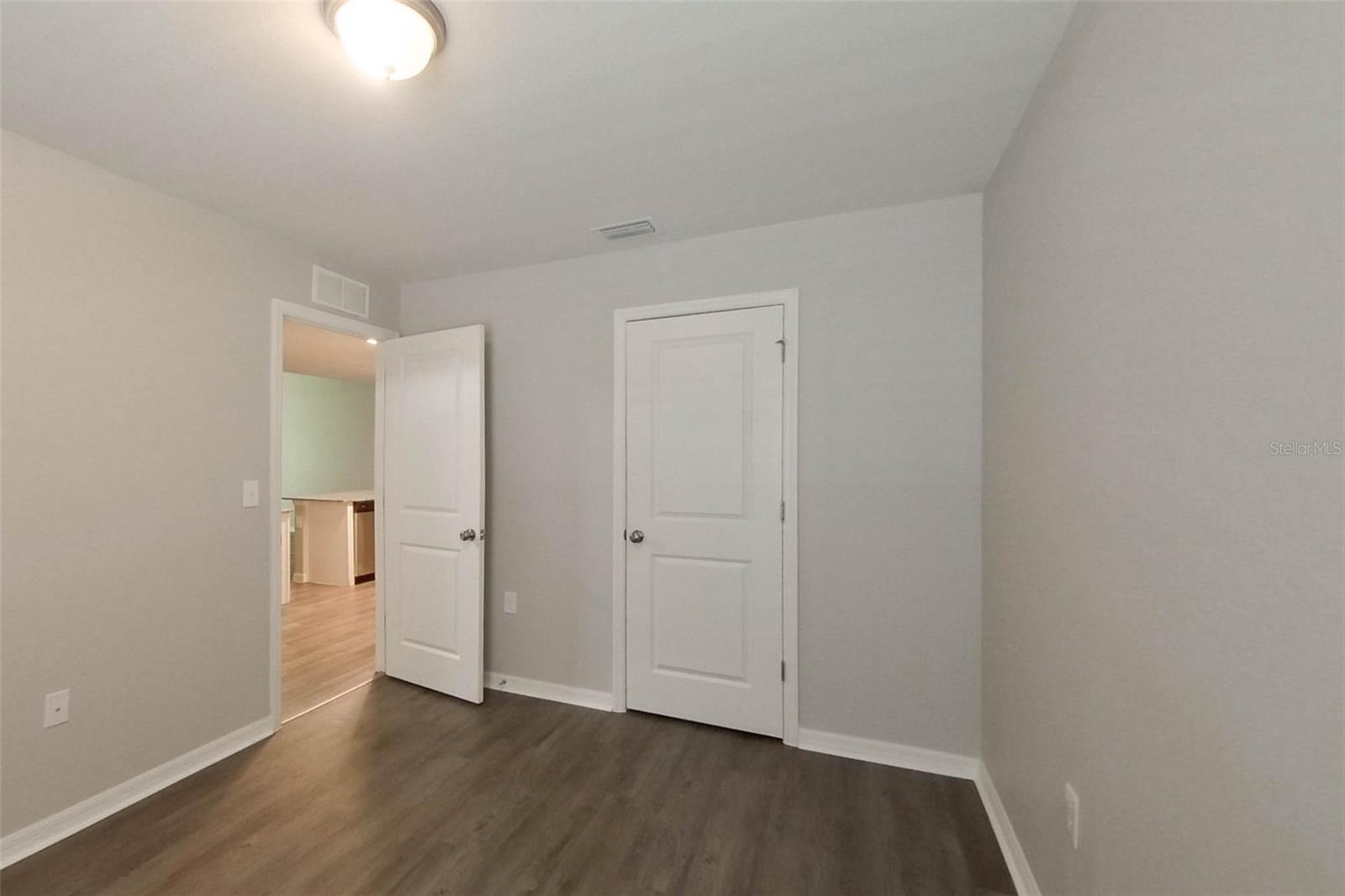 VISTANNA VILLAS - Residential Lease