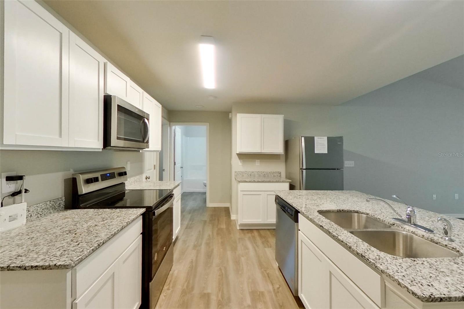 VISTANNA VILLAS - Residential Lease