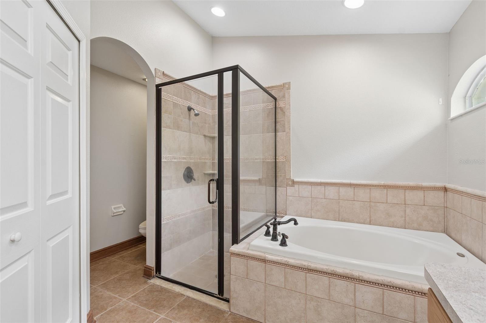 PLANTATION PALMS PH 6 - Residential