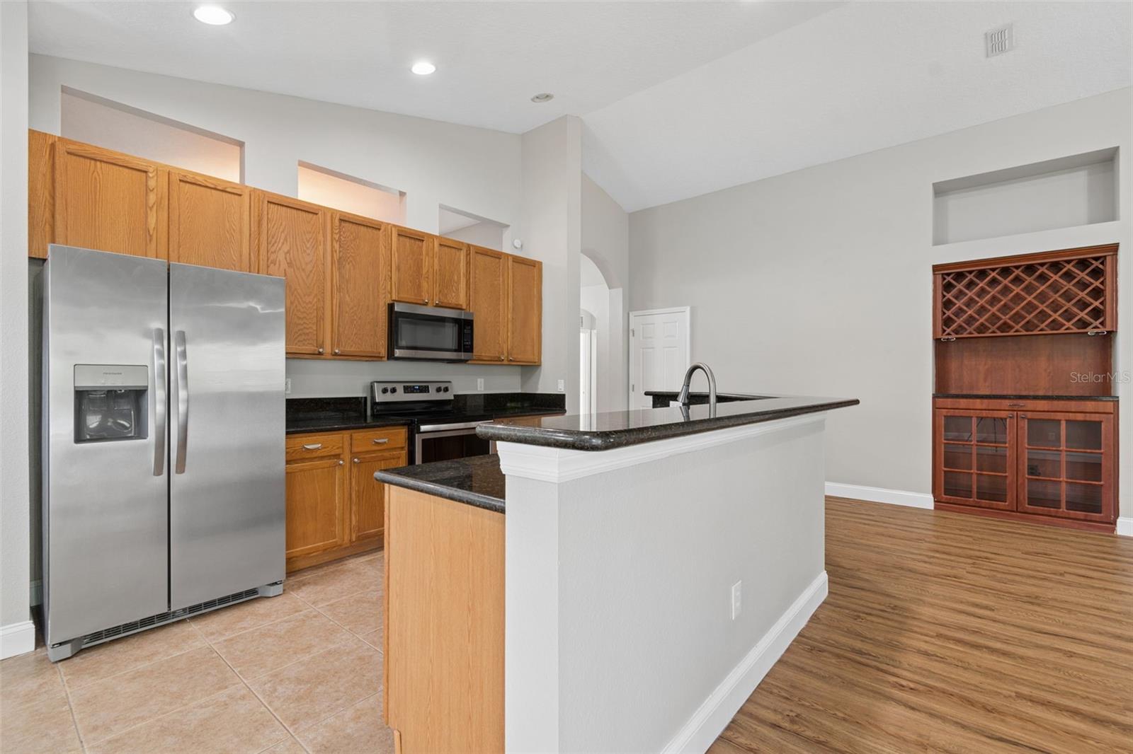 PLANTATION PALMS PH 6 - Residential