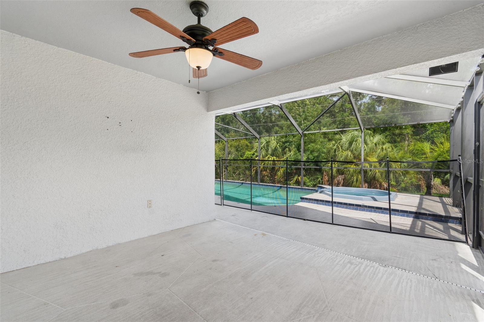 PLANTATION PALMS PH 6 - Residential
