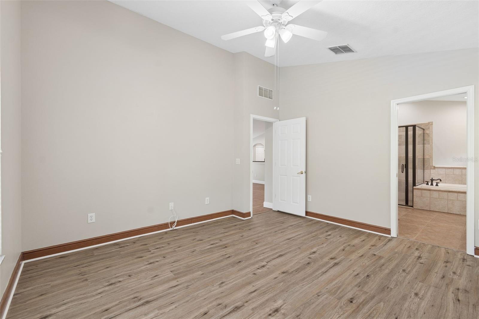 PLANTATION PALMS PH 6 - Residential