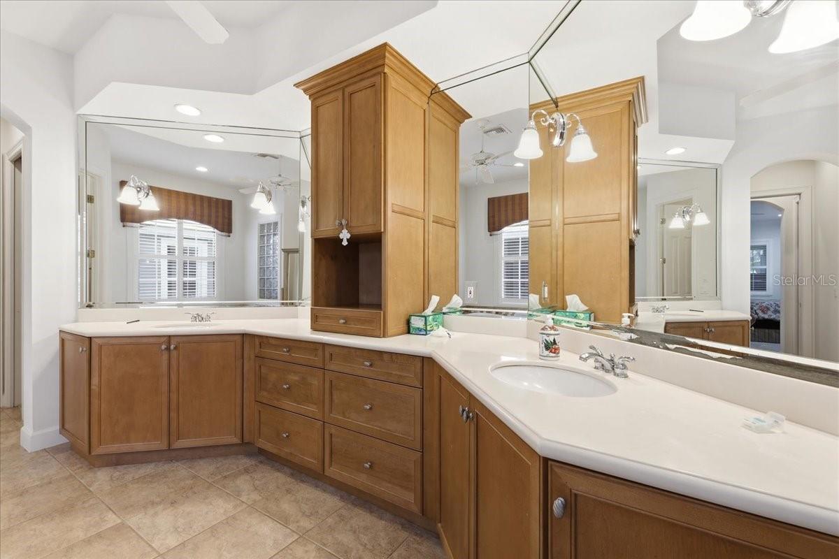 KEENES POINTE - Residential