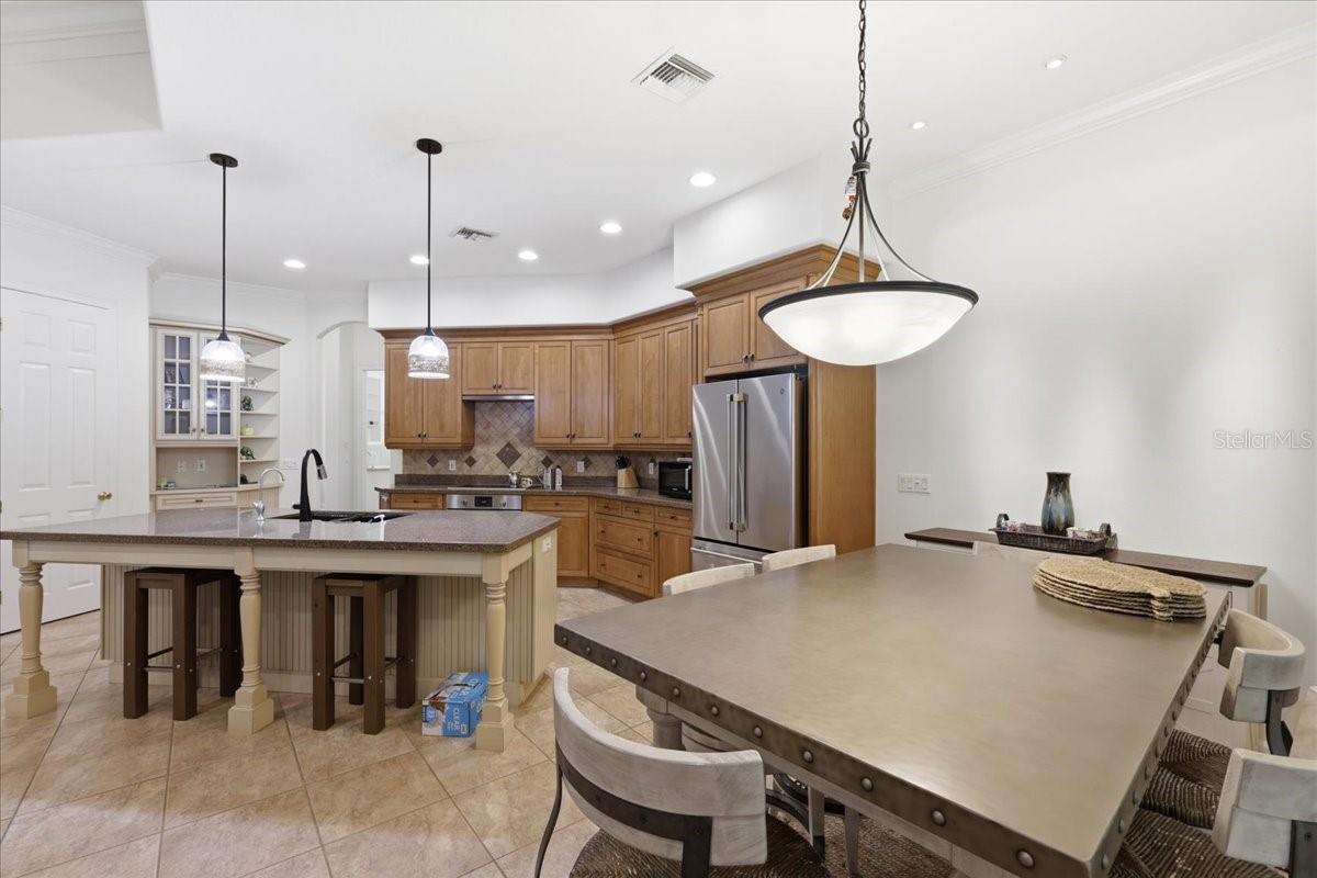 KEENES POINTE - Residential