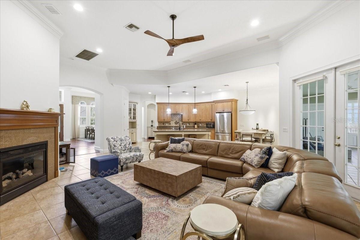 KEENES POINTE - Residential