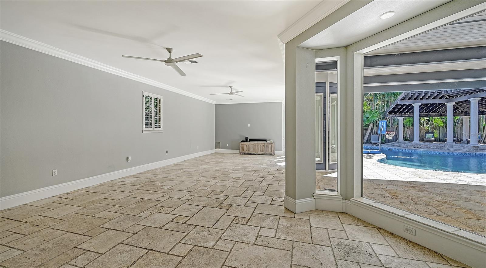 HARTSDALE - Residential