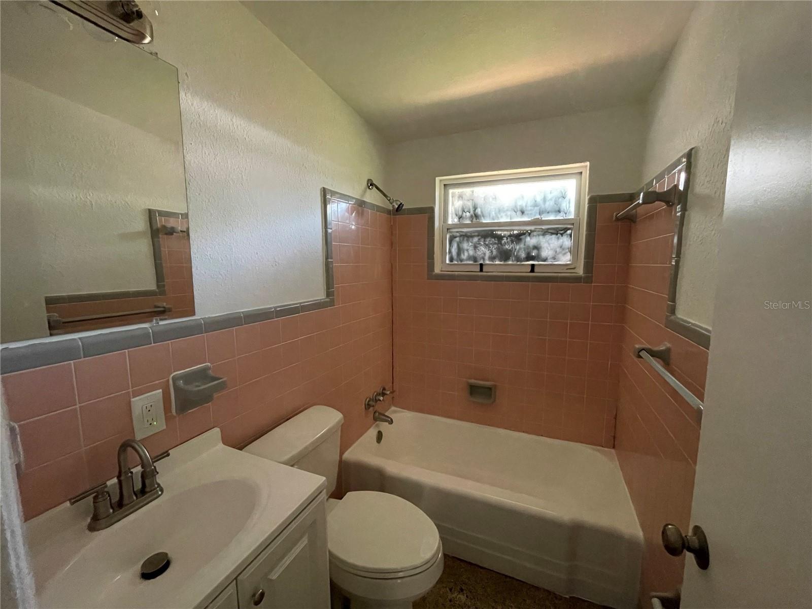 DREW TERRACE - Residential Lease