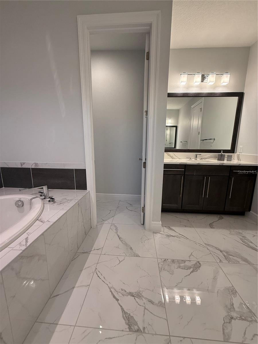 LAKESHORE PRESERVE PH 5 - Residential