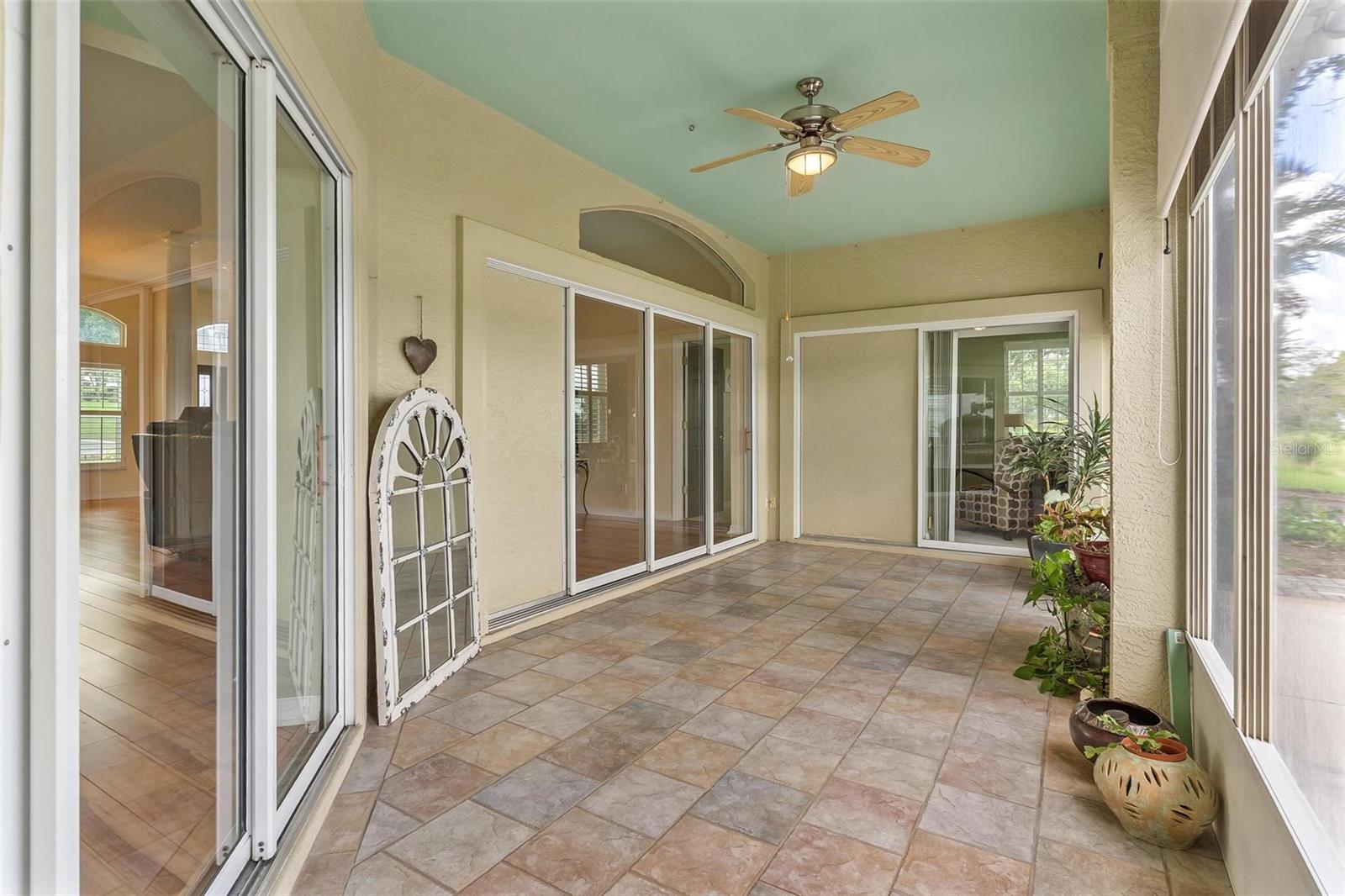 ROYAL HARBOR - Residential
