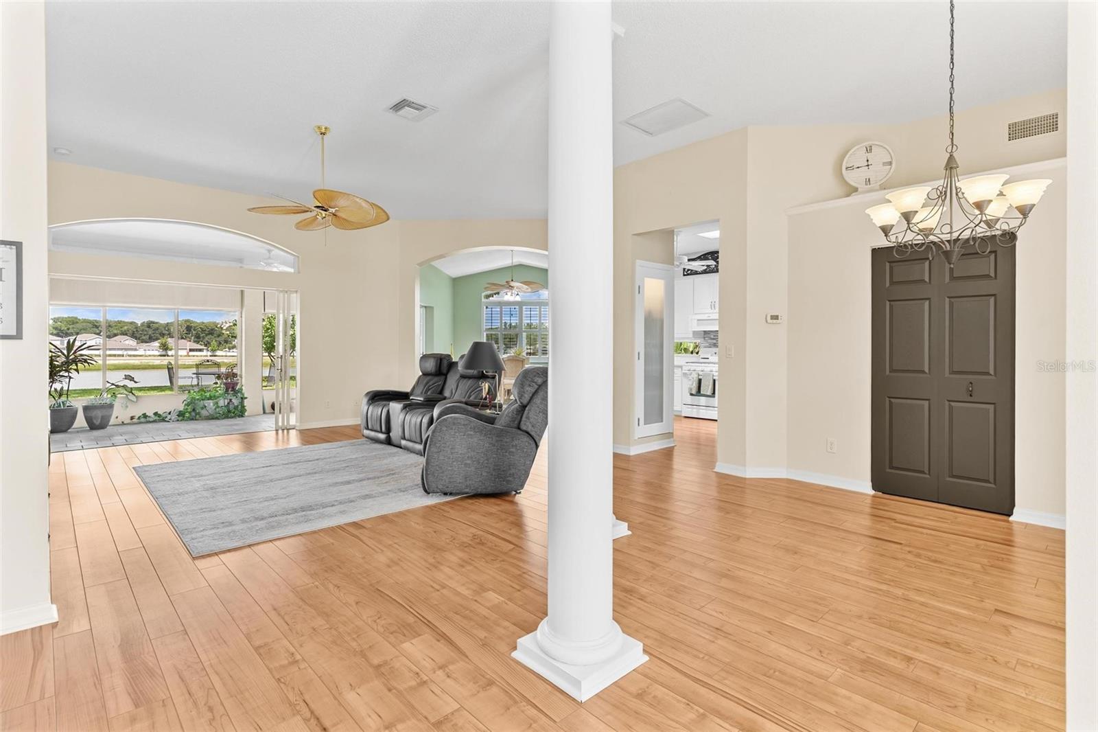 ROYAL HARBOR - Residential