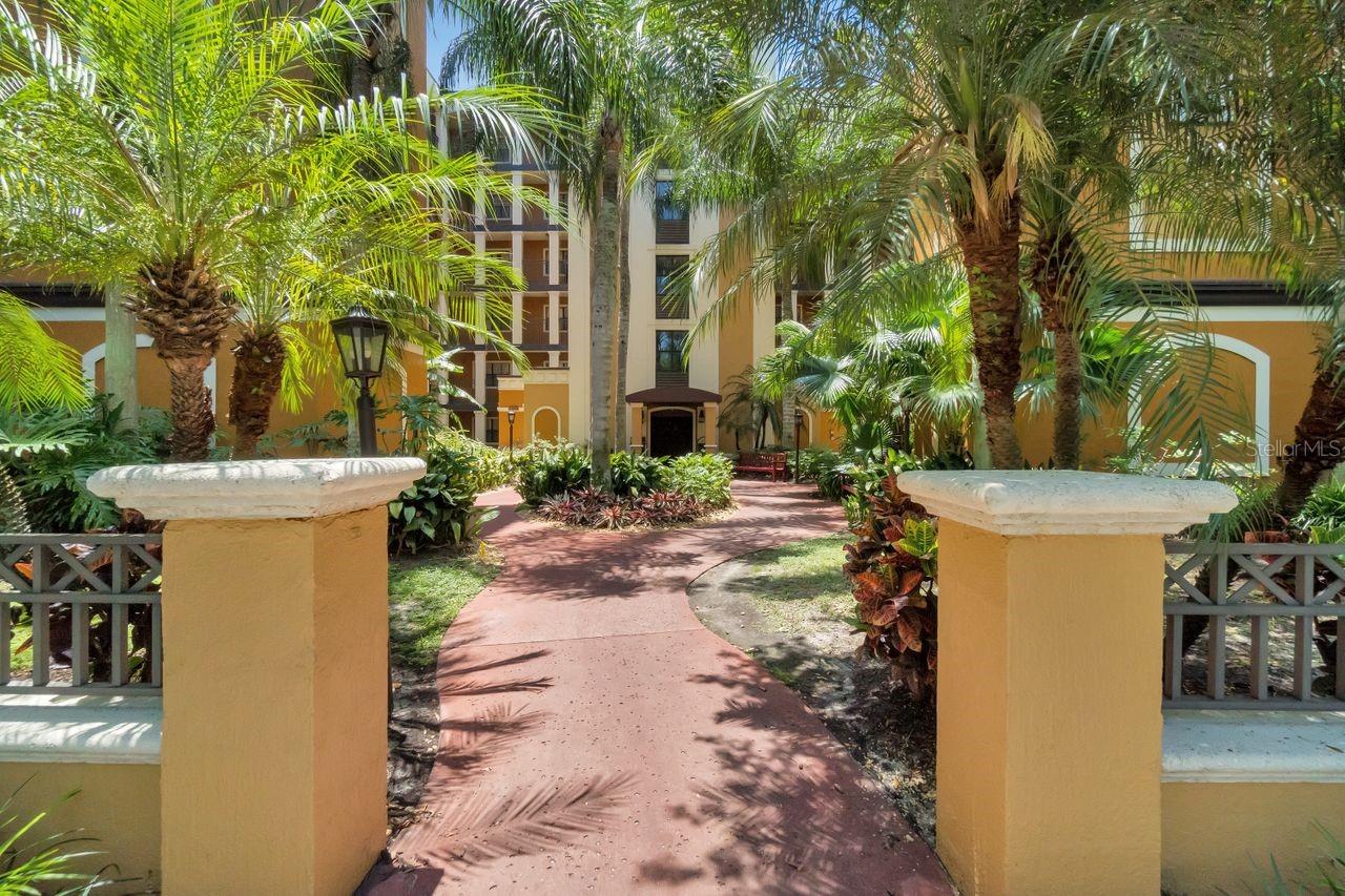 FLORIDAYS ORLANDO RESIDENCE - Residential
