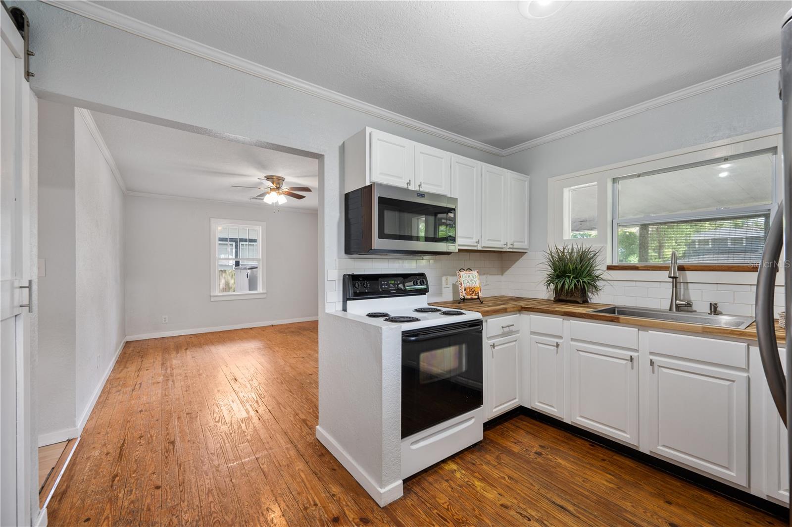 DIXIELAND REV - Residential