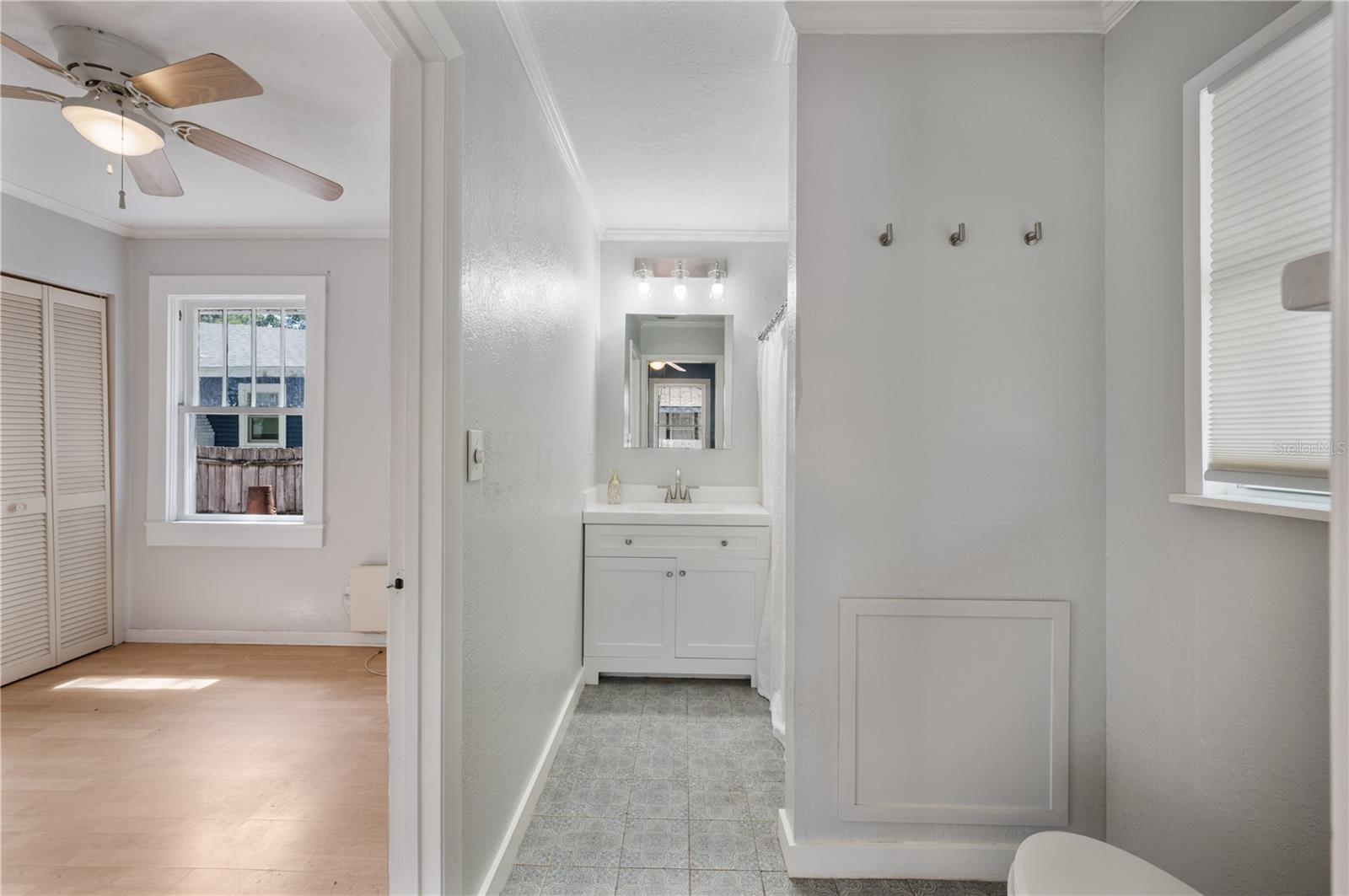 DIXIELAND REV - Residential