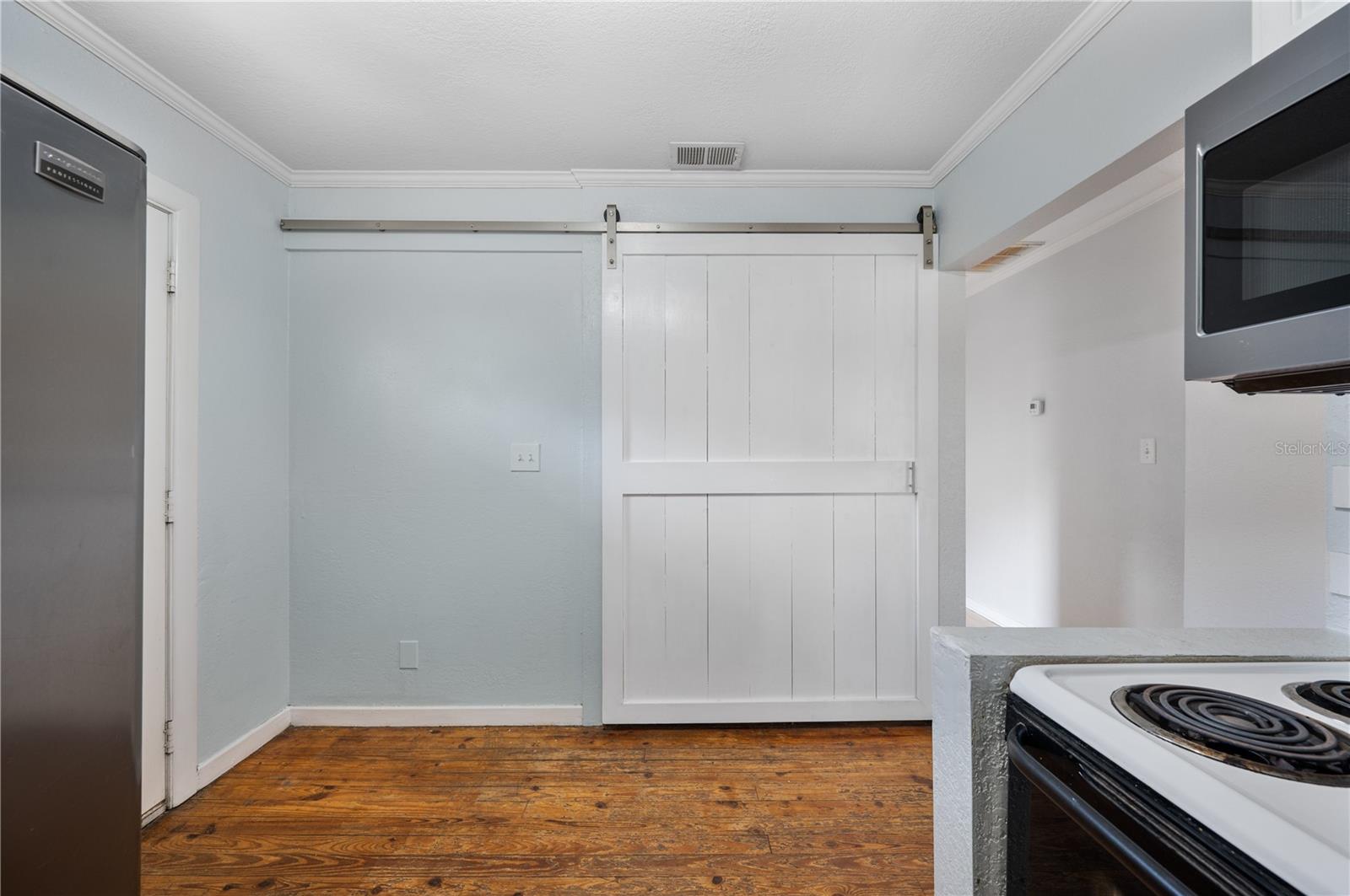 DIXIELAND REV - Residential