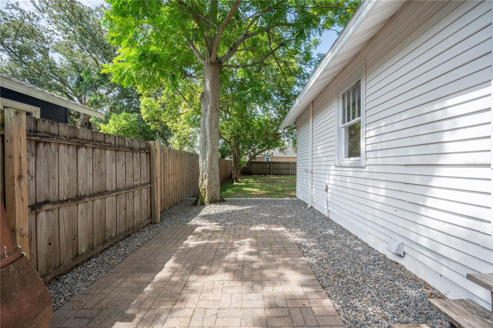 DIXIELAND REV - Residential