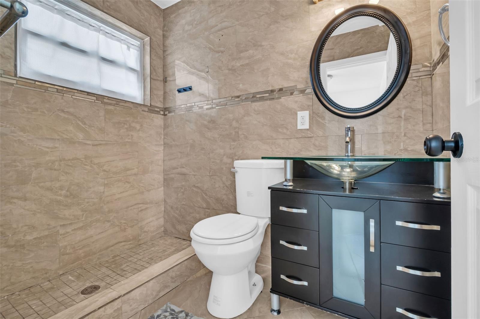 SIRMONS GROVES - Residential Lease