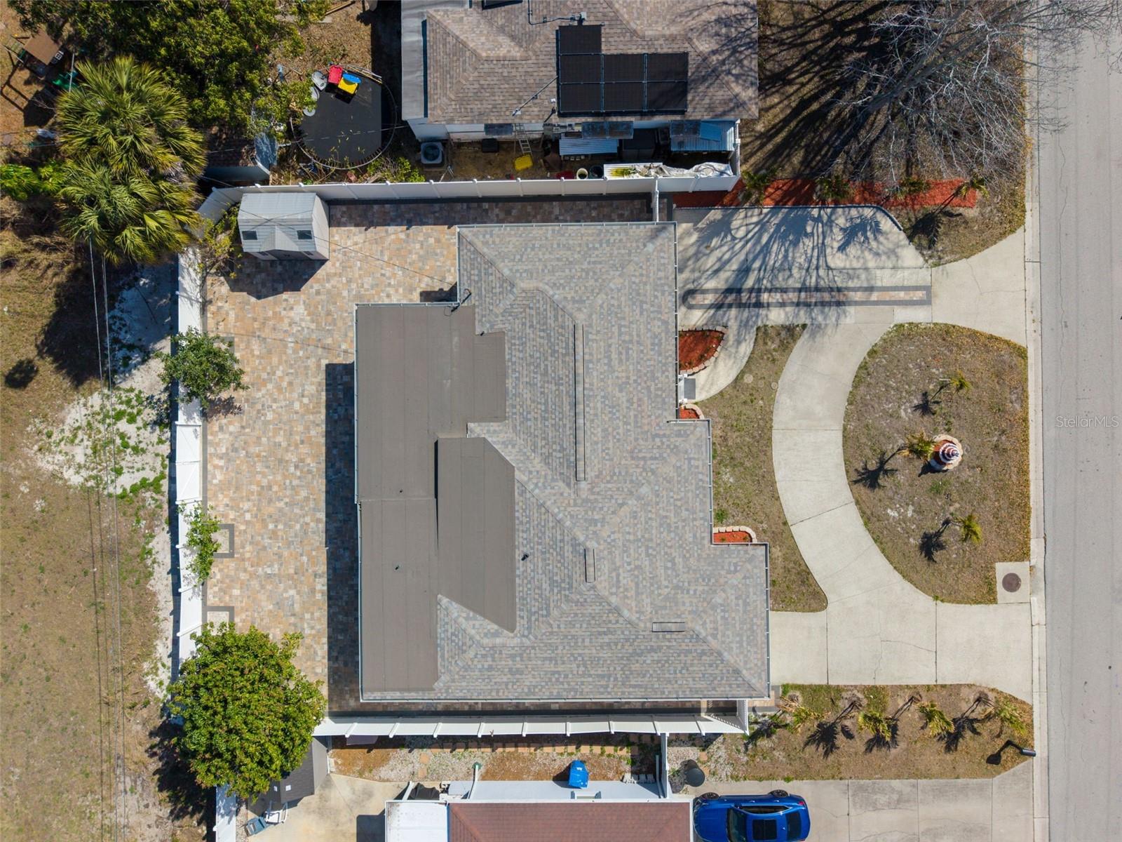 SIRMONS GROVES - Residential Lease