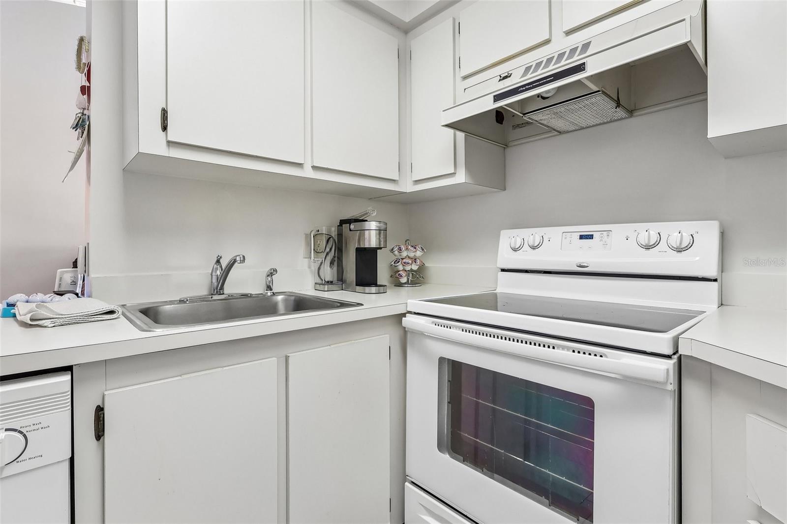 SOUTHPOINTE CONDO - Residential