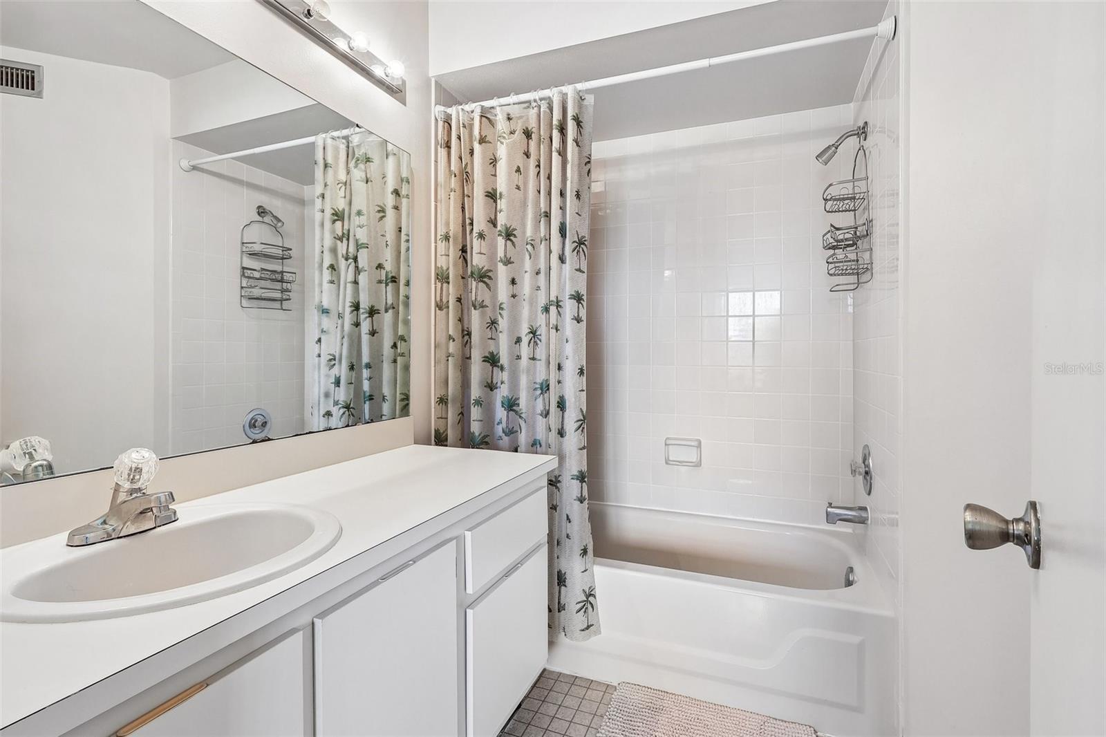 SOUTHPOINTE CONDO - Residential