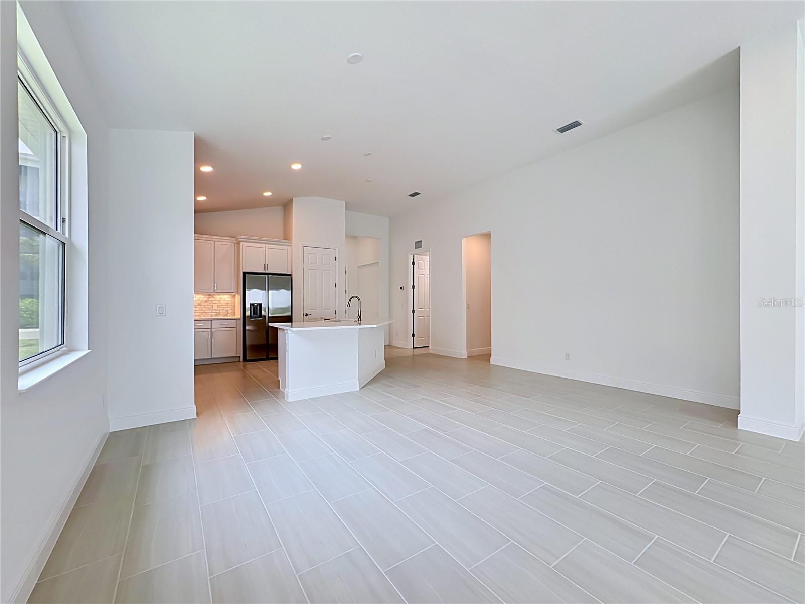 WATERCOLOR PLACE PH II - Residential