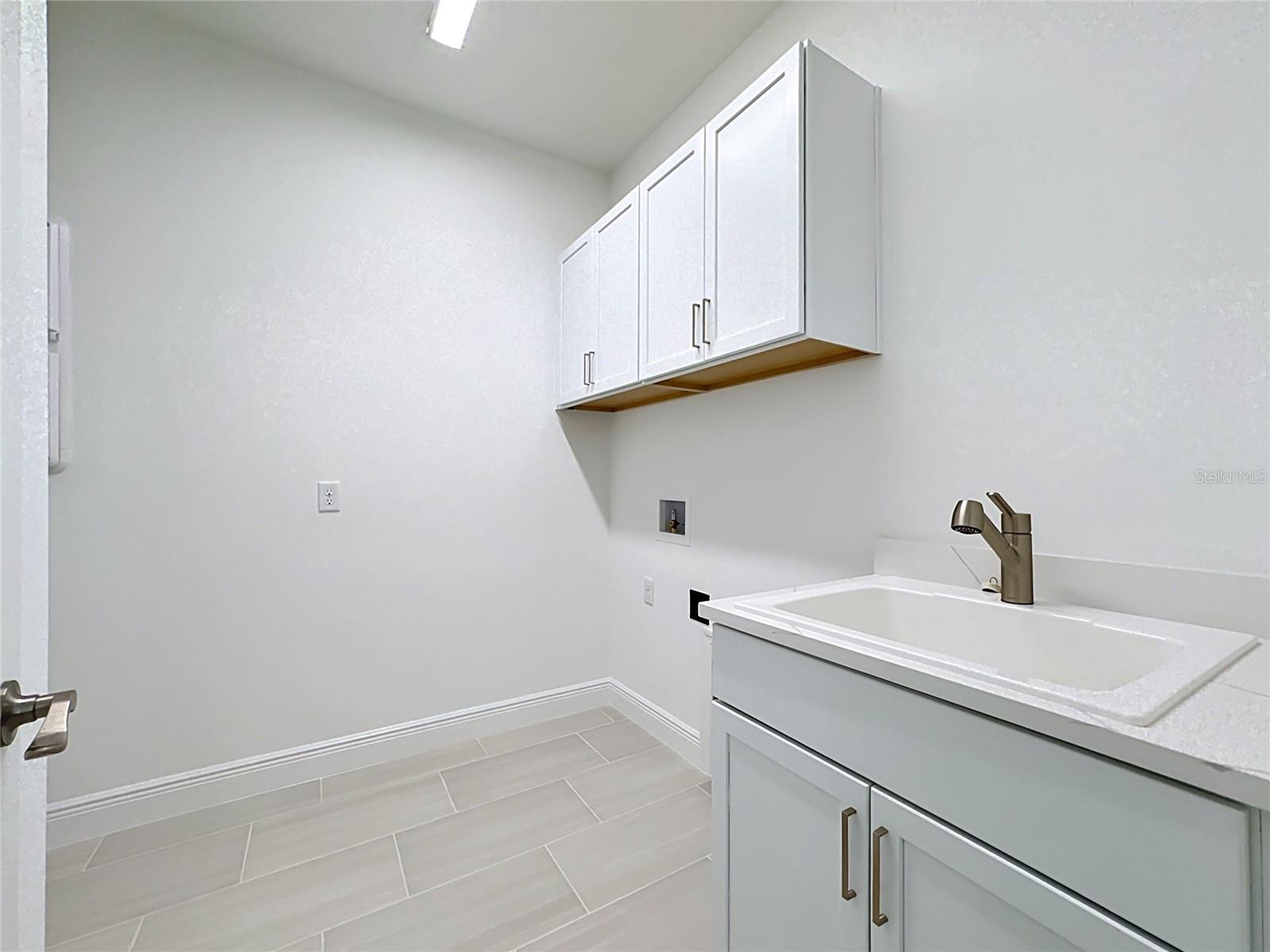 WATERCOLOR PLACE PH II - Residential