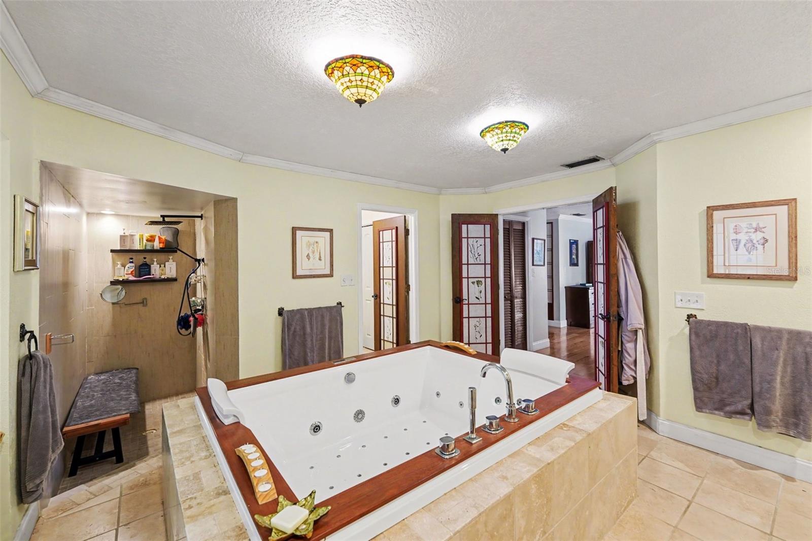 BELLEAIR COVE - Residential
