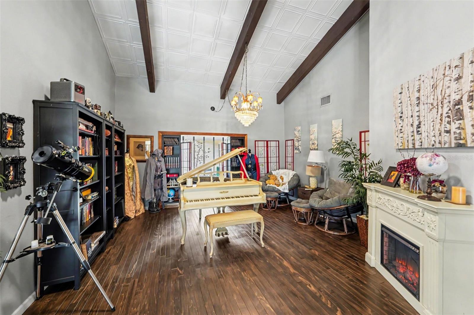 BELLEAIR COVE - Residential