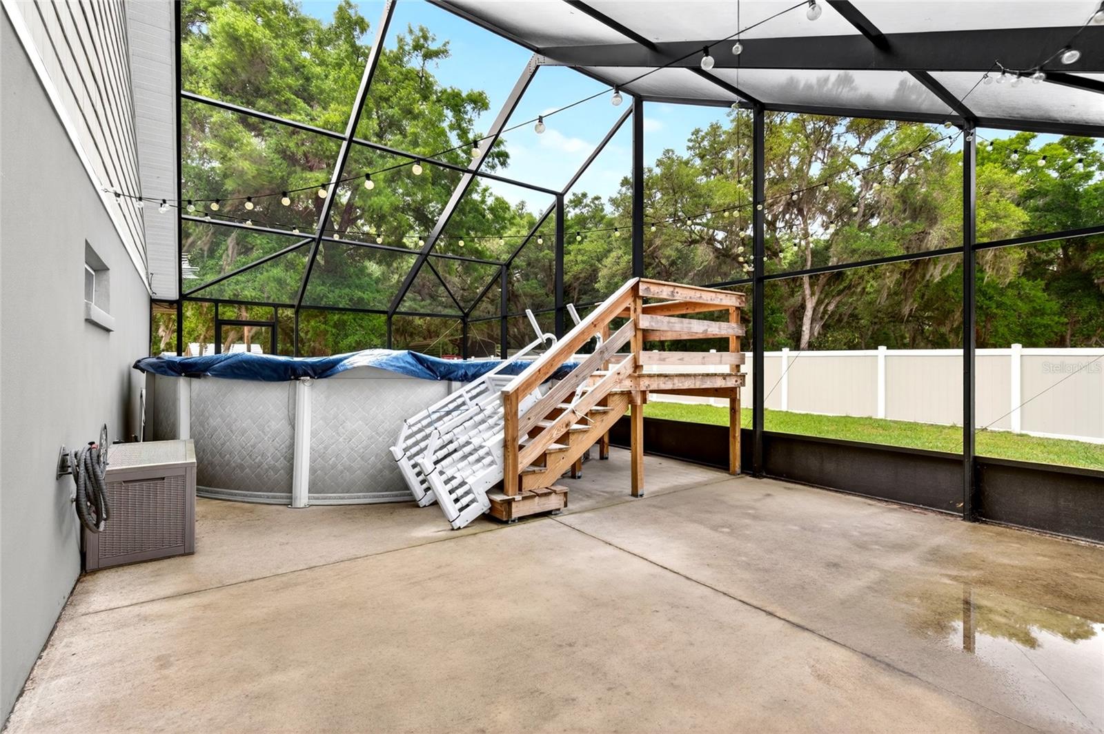 TOWERING OAKS UNREC SUB - Residential